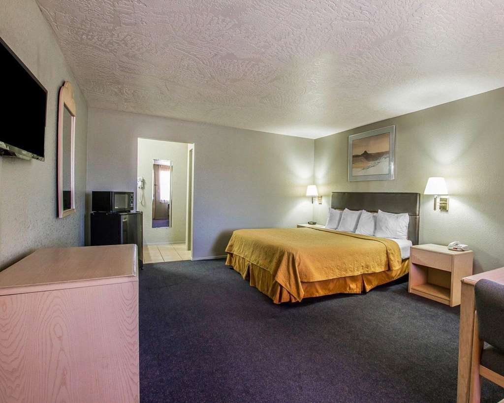 Lux Verde Hotel Cottonwood Room photo