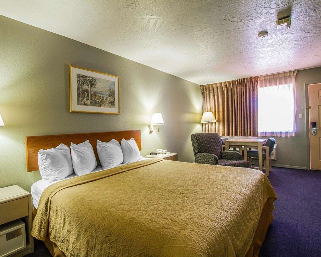 Lux Verde Hotel Cottonwood Room photo