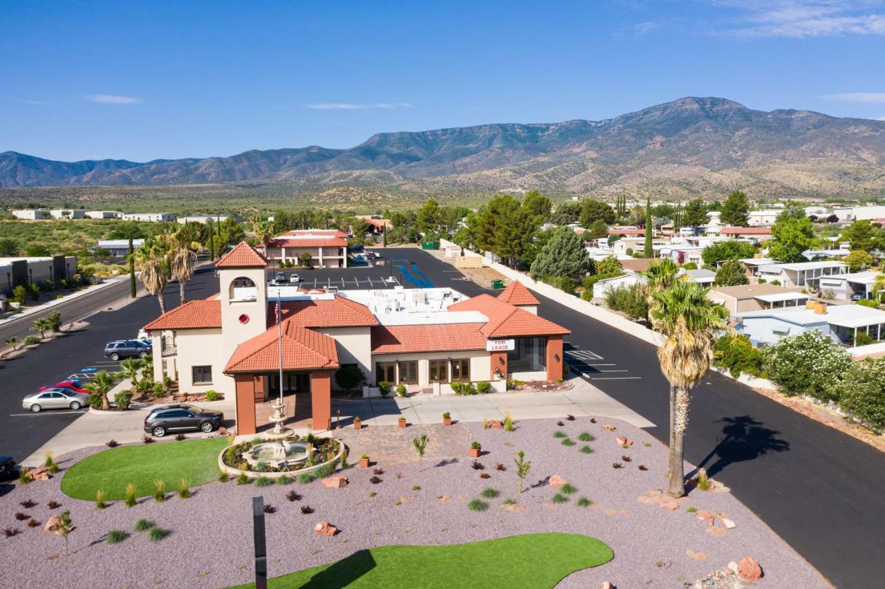 Lux Verde Hotel Cottonwood Exterior photo