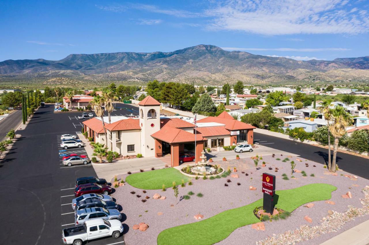 Lux Verde Hotel Cottonwood Exterior photo