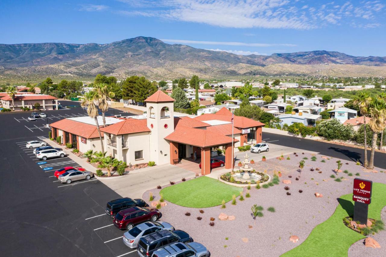 Lux Verde Hotel Cottonwood Exterior photo