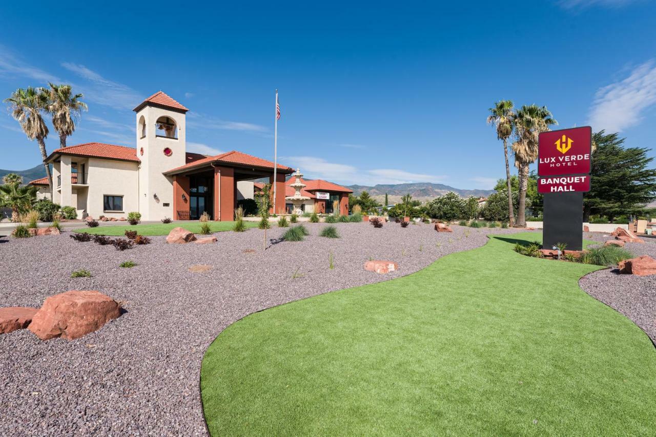 Lux Verde Hotel Cottonwood Exterior photo