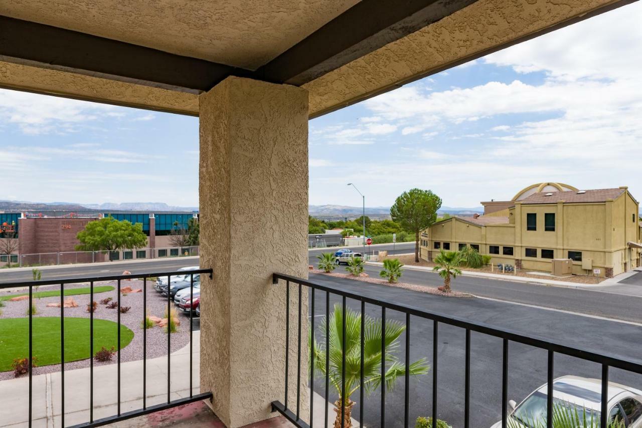 Lux Verde Hotel Cottonwood Exterior photo